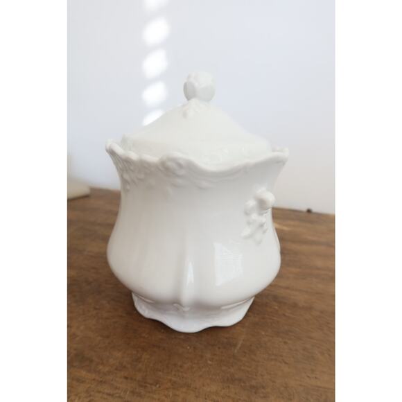 Set of 2 Vintage Japan Porcelain Lidded Canisters Sugar Dish Biscuit Jars - Picture 3 of 11